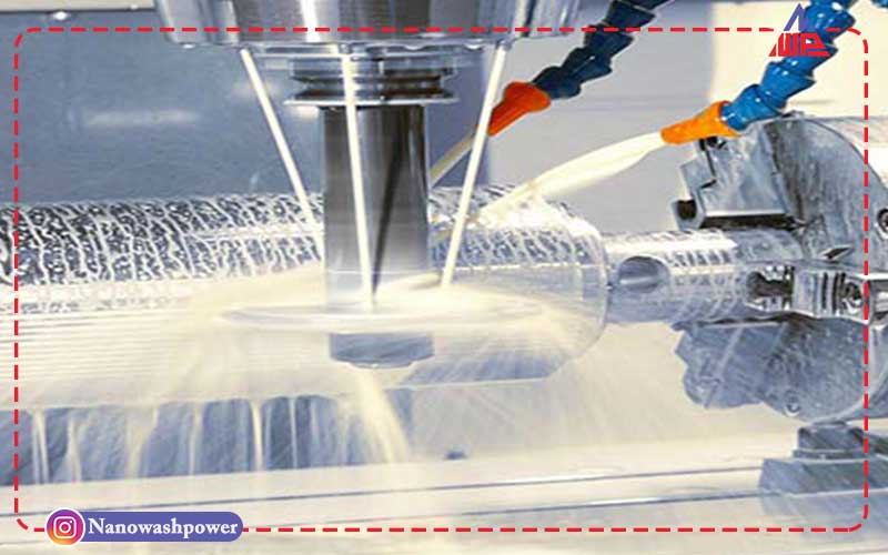 مخلوط شدن روغن و آب برای ایجاد امولسیون آب صابون در صنایع فلزکاری
